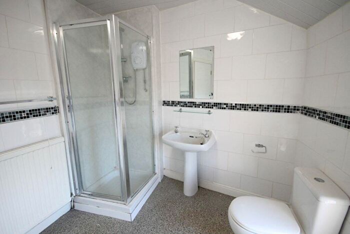 8 Bedroom Terraced House To Rent In Brudenell Avenue, Hyde Park, Leeds, LS6