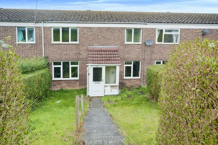 3 Bedroom Terraced House For Sale In Admirals Way, Daventry, Northamptonshire, NN11