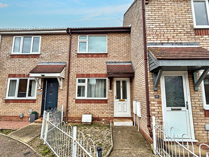 2 Bedroom Terraced House For Sale In Shearwater Drive, Bradwell, NR31