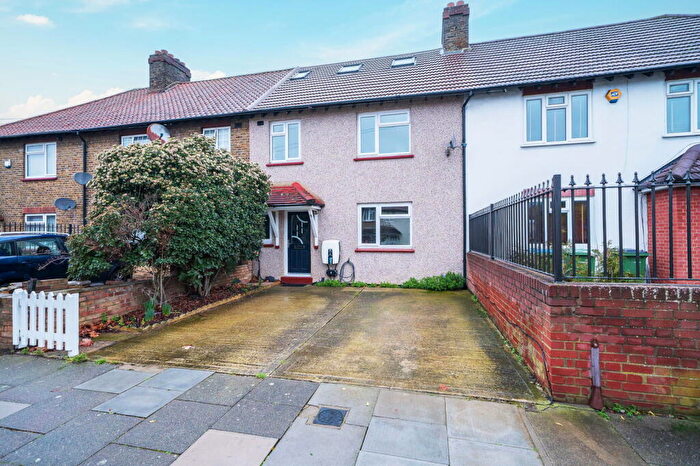 4 Bedroom Terraced House For Sale In Knockholt Road, London, SE9