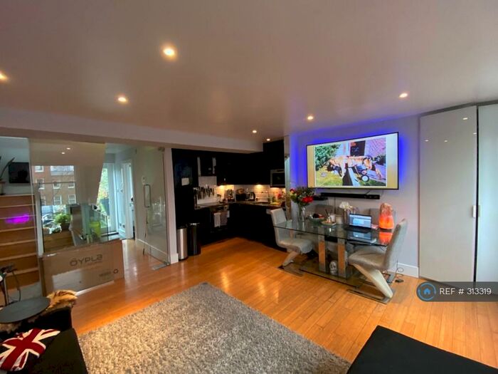 2 Bedroom Maisonette To Rent In Kennington Park Road, London, SE11