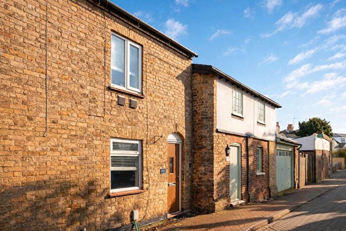 2 Bedroom Terraced House For Sale In Hertingfordbury Road, Hertford, SG14
