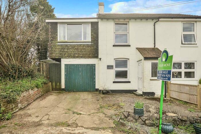 3 Bedroom Semi-Detached House For Sale In Railway Cottages, Duck Street, Elham, Canterbury, CT4