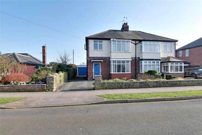 3 Bedroom Semi Detached House For Sale In Hambleton Avenue, Northallerton, North Yorkshire, DL7