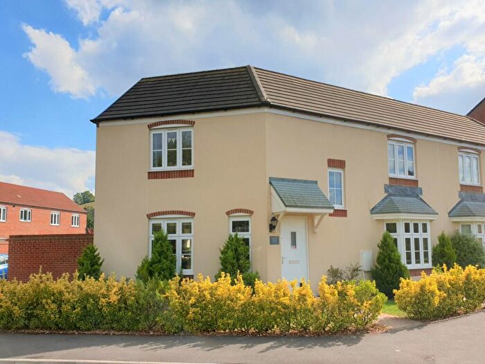 3 Bedroom Semi-Detached House For Sale In Sharpham Road, Glastonbury, BA6