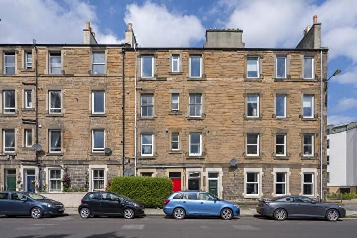 1 Bedroom Flat To Rent In Marionville Road, Edinburgh, EH7