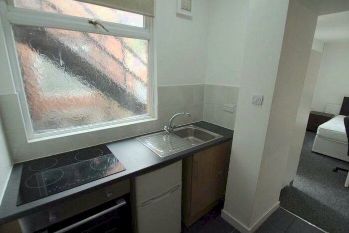 Studio To Rent In Braunstone Gate, West End, Leicester, LE3