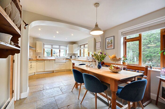 4 Bedroom Detached House For Sale In Canterbury Road, Kennington, TN25