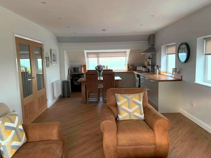 2 Bedroom Flat To Rent In Flat, Tryfan, Benllech, Tyn-Y-Gongl, Gwynedd, LL74