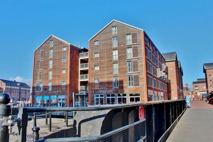 1 Bedroom Flat For Sale In Merchants Quay, Gloucester Docks, GL1