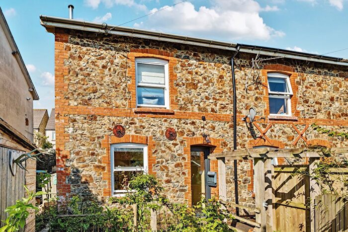 2 Bedroom End Of Terrace House For Sale In South View, Bovey Tracey, TQ13