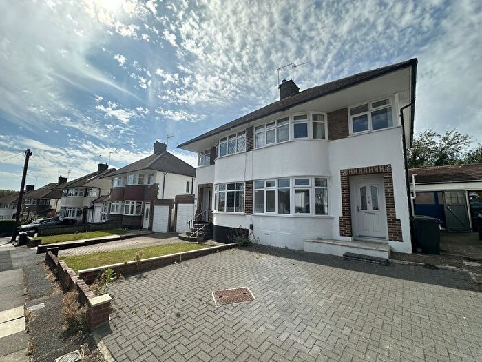 3 Bedroom Terraced House To Rent In South Drive, Orpington, BR6