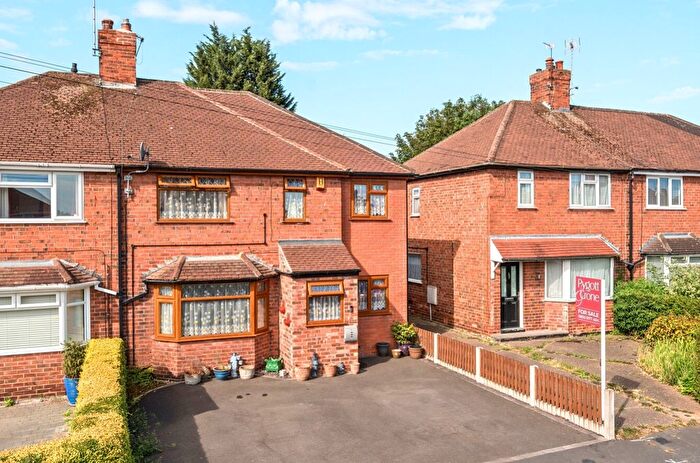 4 Bedroom Semi-detached House For Sale In Ewell Road, Wollaton, Nottinghamshire, NG8