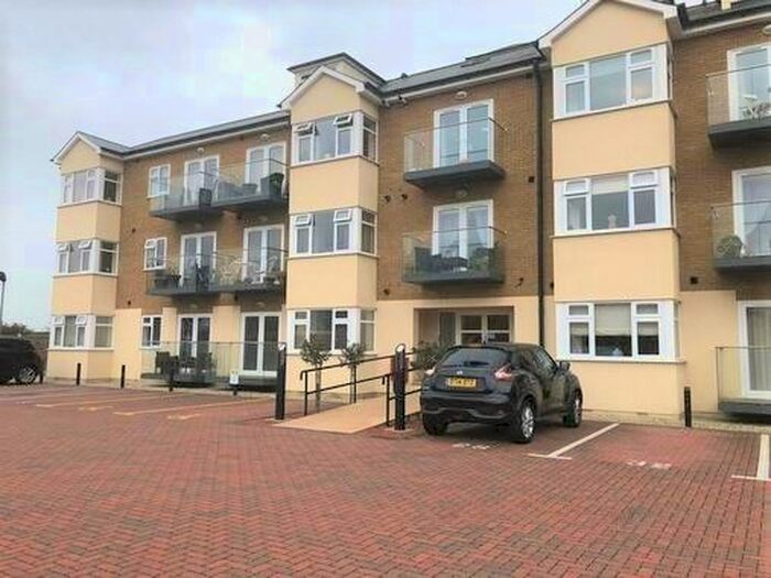 2 Bedroom Flat To Rent In The Riverfront, Eastern Esplanade, Canvey Island, SS8