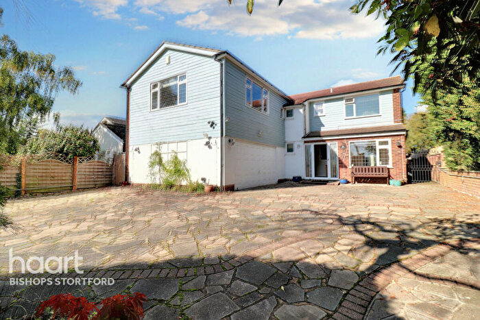4 Bedroom Detached House For Sale In Redricks Lane, Sawbridgeworth, CM21