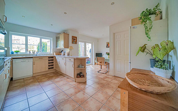 4 Bedroom Detached House For Sale In St. Georges Place, Semington, BA14