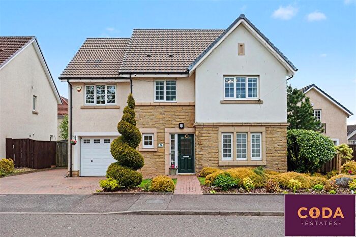 5 Bedroom Detached House For Sale In Ninian Crescent, Woodilee Village, G66