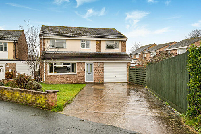 4 Bedroom Detached House For Sale In Burns Crescent, Bicester, OX26