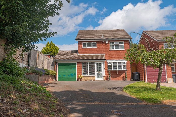 3 Bedroom Detached House For Sale In Ashleigh Drive, Handsworth Wood, B20