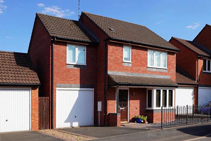 3 Bedroom Detached House For Sale In St. Fremund Way, Leamington Spa, CV31
