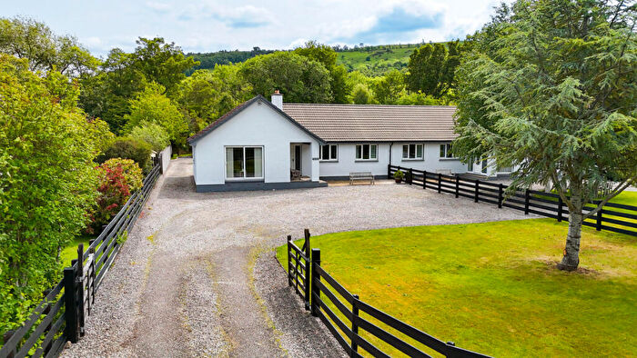 5 Bedroom Semi-Detached Bungalow For Sale In Drumnadrochit, Inverness, IV63