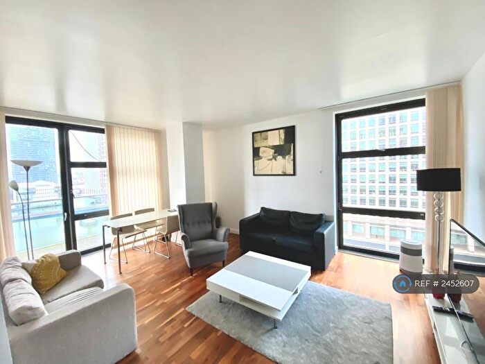 2 Bedroom Flat To Rent In Discovery Dock Apartments West, London, E14