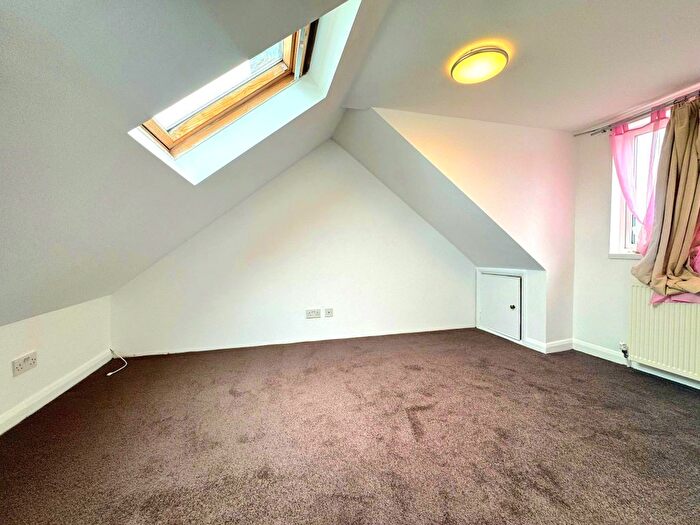 4 Bedroom Terraced House To Rent In Long Elmes, Harrow, HA3
