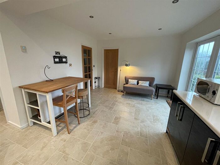 4 Bedroom Property To Rent In Derriman Glen, Ecclesall, S11