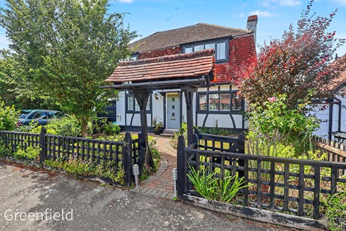 4 Bedroom Detached House For Sale In Berrylands, Surbiton, KT5