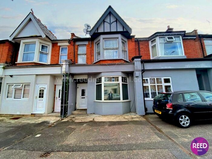 1 Bedroom Flat To Rent In Westborough Road, Westcliff On Sea, SS0