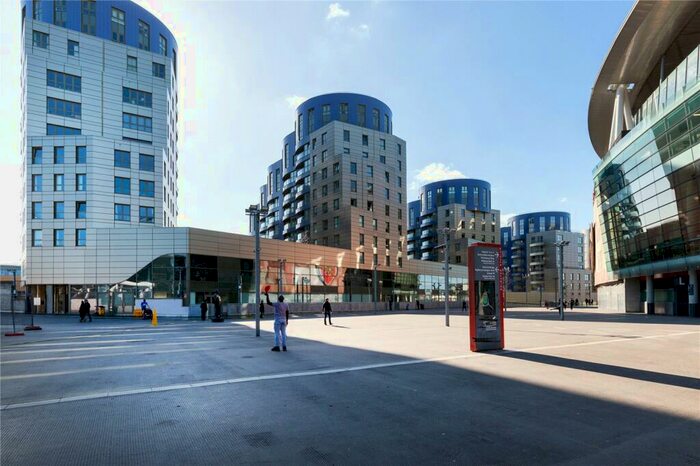 1 Bedroom Apartment To Rent In Queensland Road, London, N7