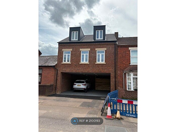 3 Bedroom Terraced House To Rent In Margetts Road, Kempston, MK42