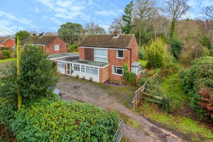 4 Bedroom Detached House For Sale In Church Road, West Lavington, Midhurst, GU29