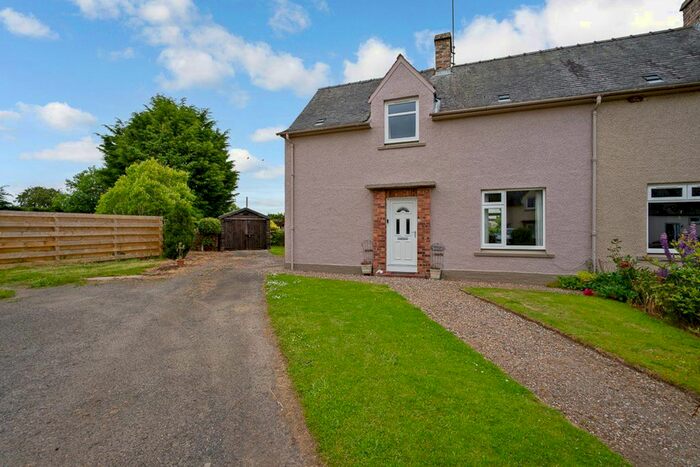 2 Bedroom Semi-Detached House For Sale In Burnside Square, Balbeggie, PH2