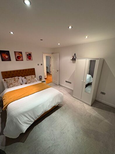 2 Bedroom Flat To Rent In Gatcombe Road, London, E16