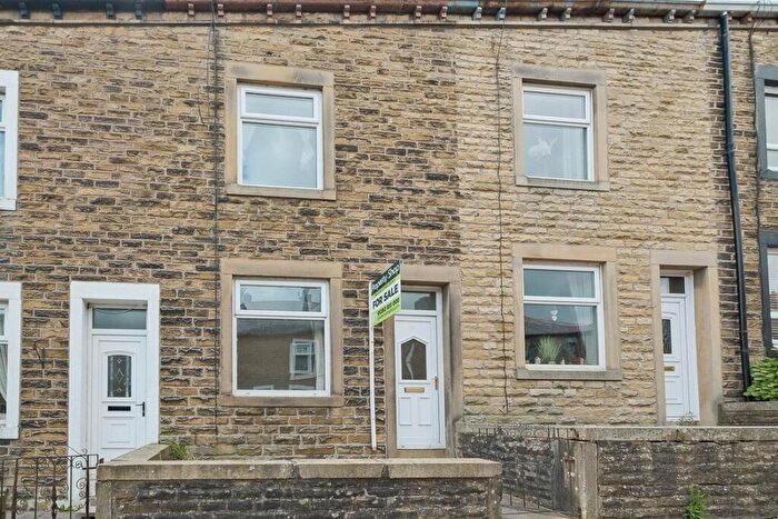 2 Bedroom Terraced House For Sale In Federation Street, Barnoldswick, Lancashire, BB18