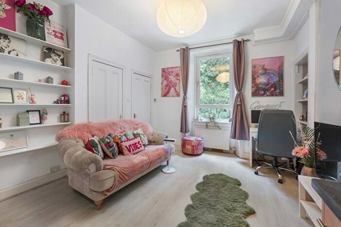 1 Bedroom Flat For Sale In / Lower Granton Road, Trinity, Edinburgh, EH5