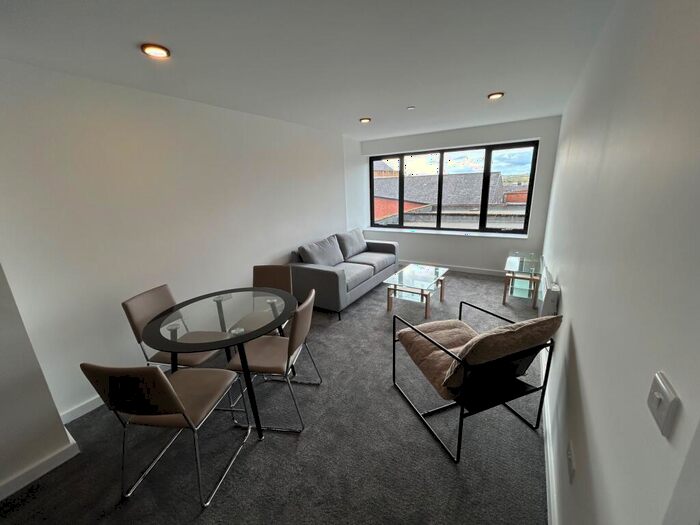 1 Bedroom Apartment To Rent In Burlington Square, Chesterfield, S40