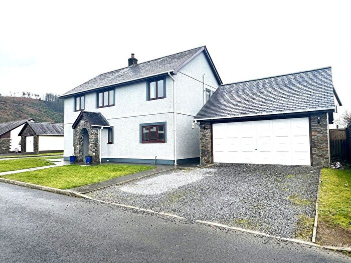 4 Bedroom Detached House For Sale In Maescelyn, Talley, Llandeilo, SA19