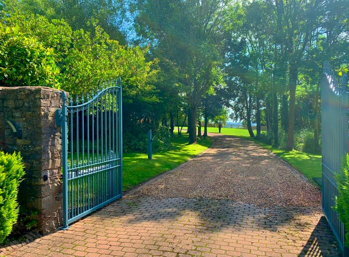 6 Bedroom Detached House For Sale In Kingshill Lane, Compton Martin, Bristol, BS40