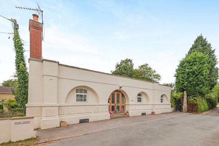 3 Bedroom Detached House For Sale In Old Gloucester Road, Bristol, BS36
