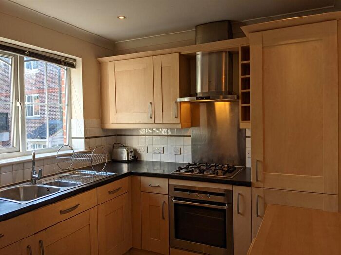 2 Bedroom Apartment To Rent In Phoenix House, Oxford Road, Reading, Berkshire, RG1
