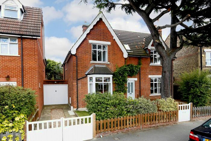 3 Bedroom Semi-Detached House To Rent In Amity Grove, London, SW20