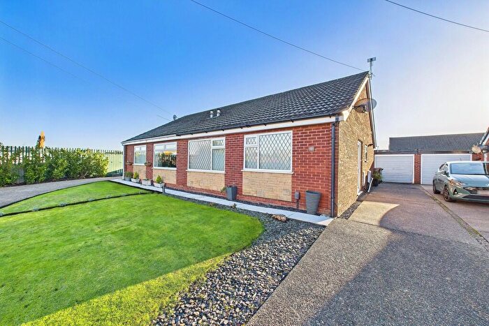 2 Bedroom Semi-Detached Bungalow To Rent In Round Acre, Penwortham, Preston, PR1