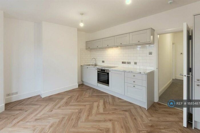 2 Bedroom Flat To Rent In St. Johns Lane, Bristol, BS3