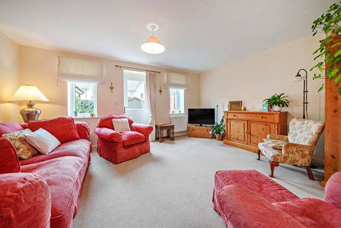 3 Bedroom Flat For Sale In Spitfire Road, Upper Cambourne, Cambridgeshire, CB23