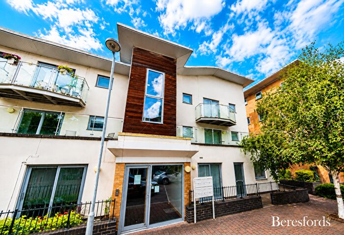 2 Bedroom Flat To Rent In Caelum Drive, CO2