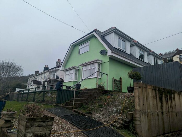 3 Bedroom Detached House To Rent In Newall Road, Neath, Neath Port Talbot., SA10