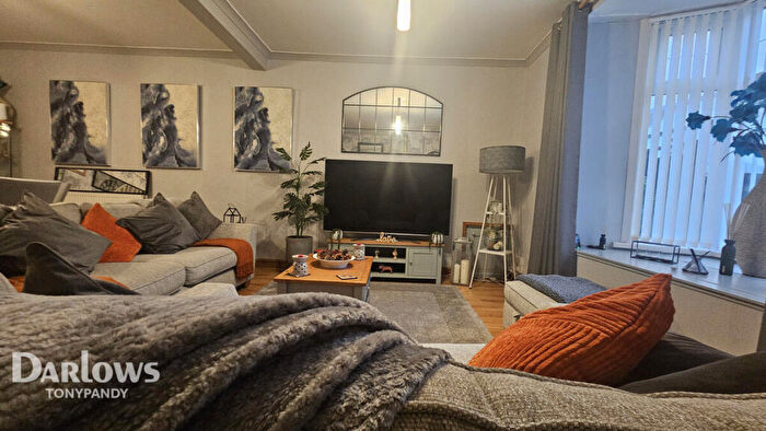 5 Bedroom Semi Detached House For Sale In Brithweunydd Road, Trealaw, Tonypandy, CF40