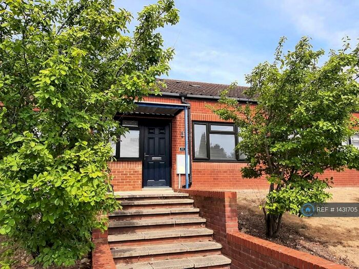 1 Bedroom Flat To Rent In Wolverton Mill, Wolverton Mill, Milton Keynes, MK12